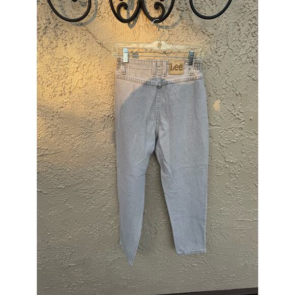 Vintage Lee’s High Waisted Elastic Waist Mom Jeans - Picture 3 of 6